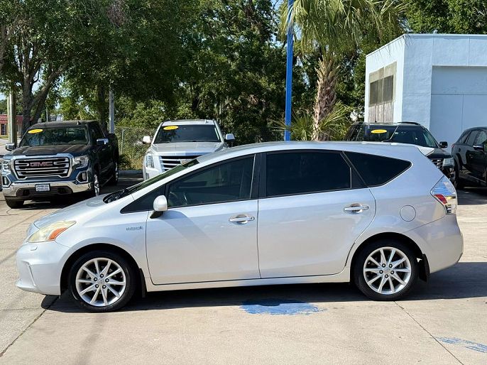 2014 Toyota Prius v