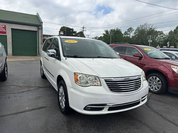2011 Chrysler Town & Country