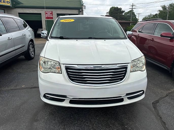 2011 Chrysler Town & Country
