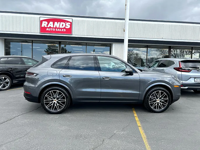 2024 Porsche Cayenne