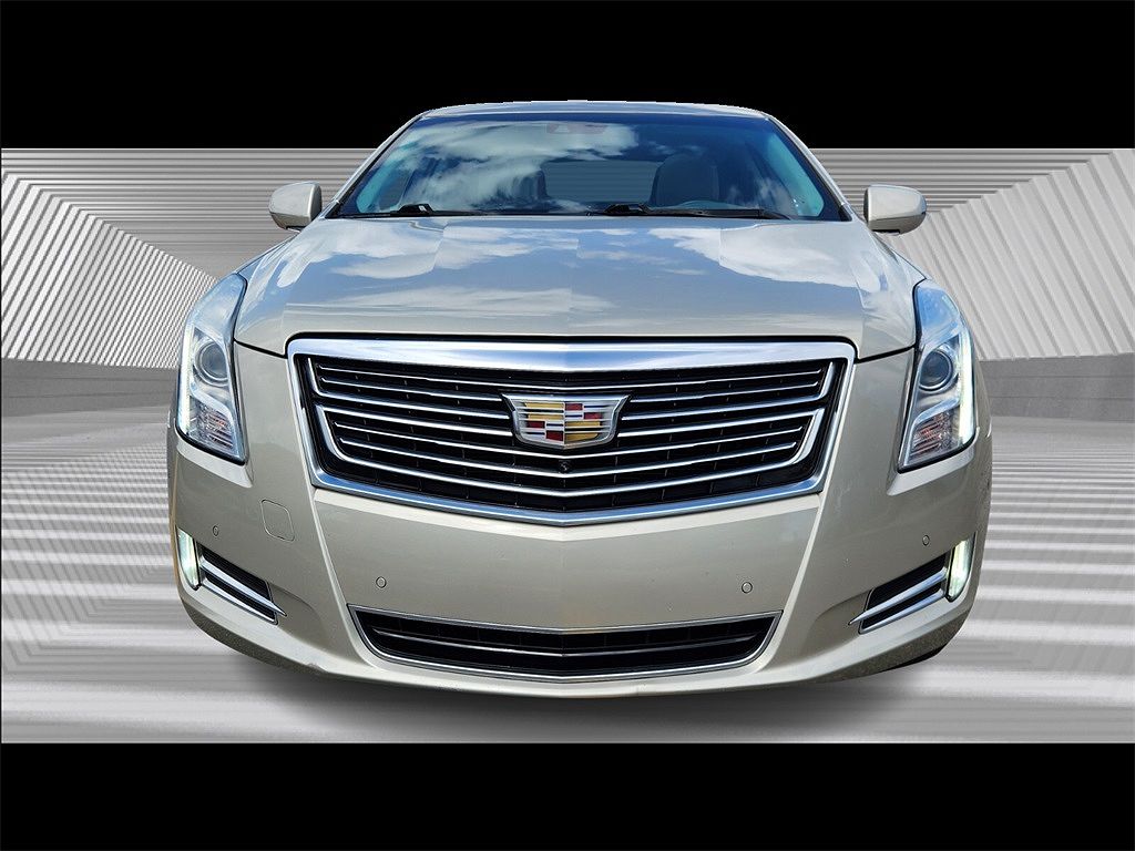 2016 Cadillac XTS Platinum image 3