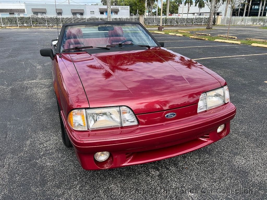 1988 Ford Mustang GT image 14