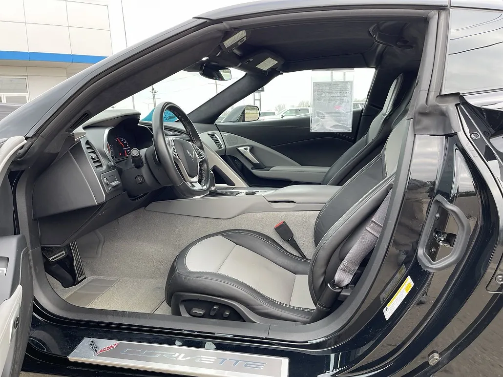 2016 Chevrolet Corvette Z51 image 1