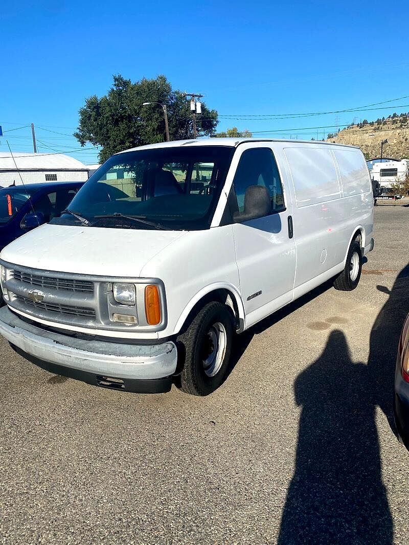 1998 Chevrolet Express 1500 image 1