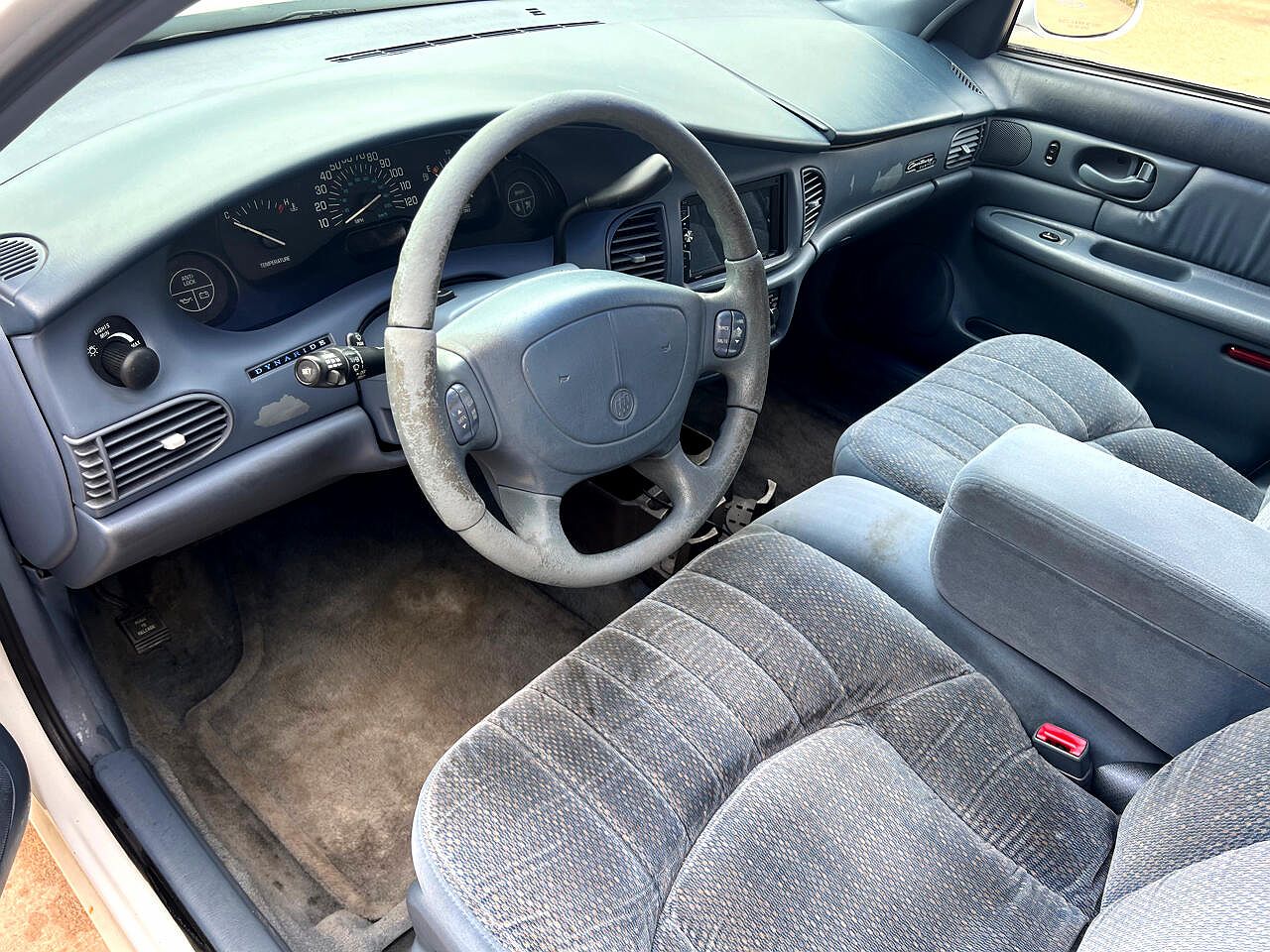 1997 Buick Century Custom image 17