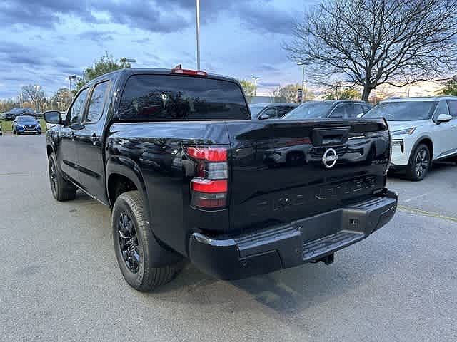 2023 Nissan Frontier SV image 2