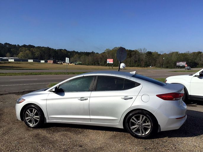 2018 Hyundai Elantra