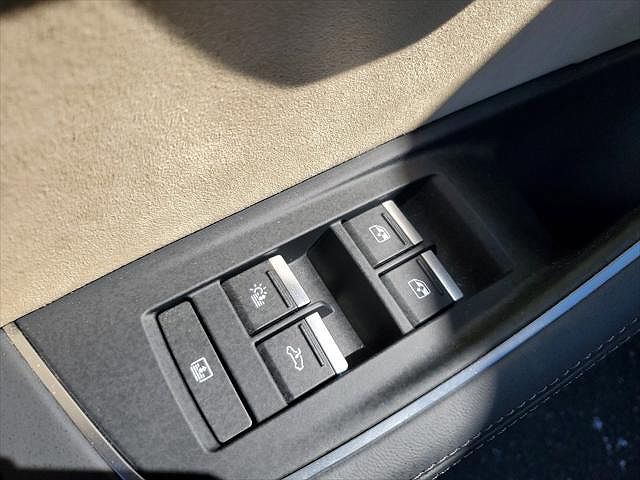 2021 Audi A8 L image 18