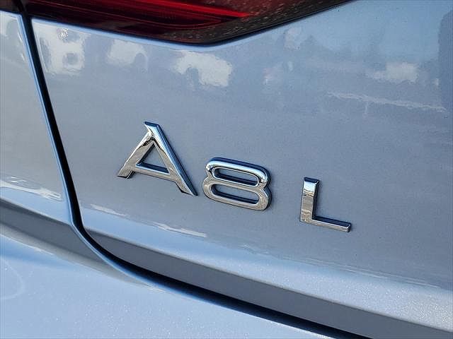 2021 Audi A8 L image 6