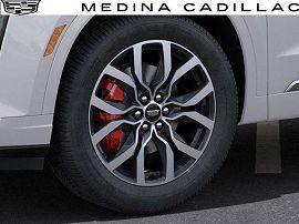 2025 Cadillac XT6