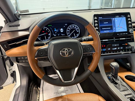 2021 Toyota Avalon Limited photo 4