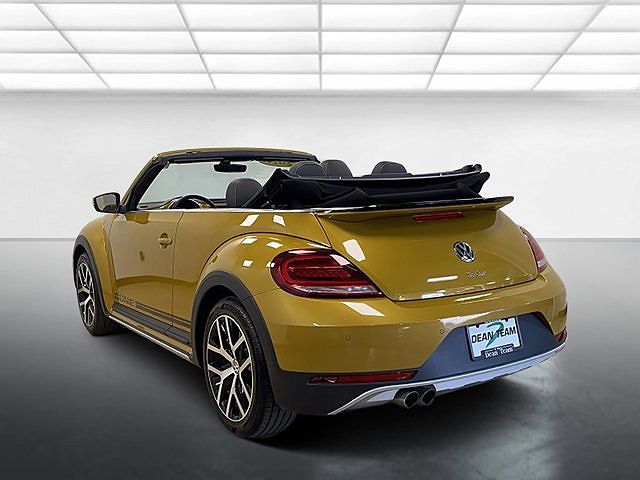 2017 Volkswagen Beetle Dune image 4