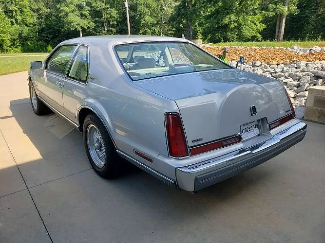 1992 Lincoln Mark Series