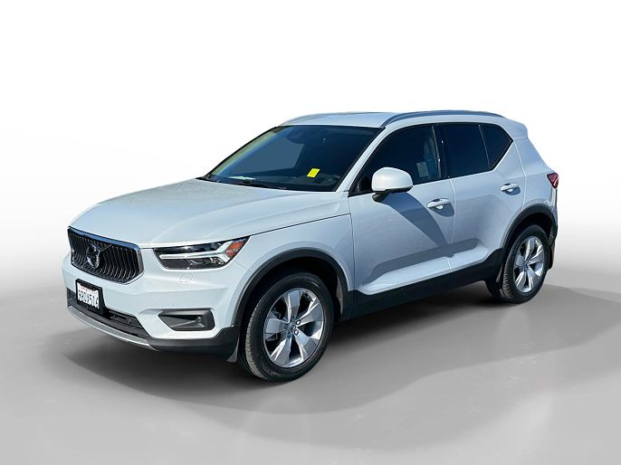 2022 Volvo XC40