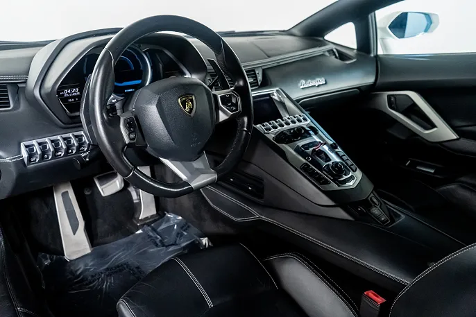 2015 Lamborghini Aventador