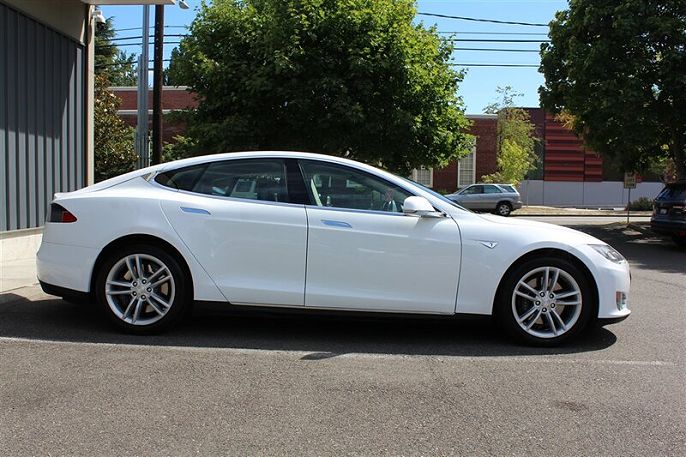 2015 Tesla Model S