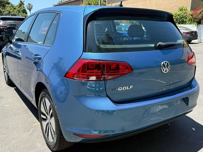2016 Volkswagen e-Golf