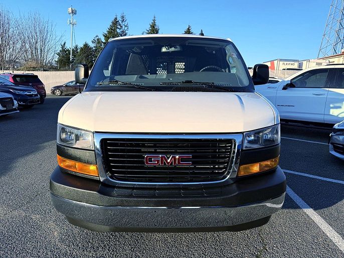 2022 GMC Savana