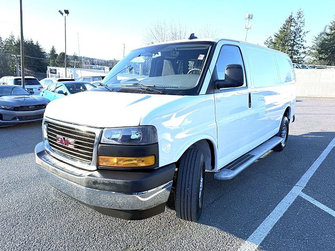 2022 GMC Savana