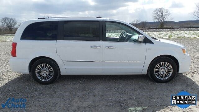 2014 Chrysler Town & Country