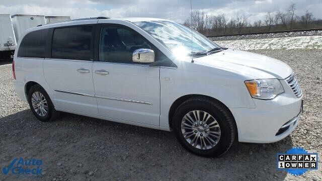2014 Chrysler Town & Country