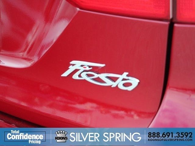 2016 Ford Fiesta SE image 4