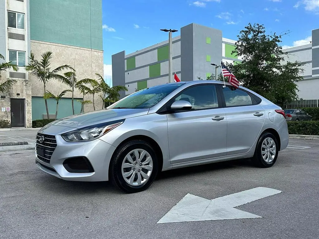 2021 Hyundai Accent SE image 0