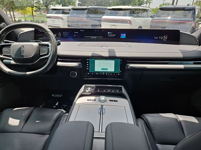 2025 Lincoln Navigator