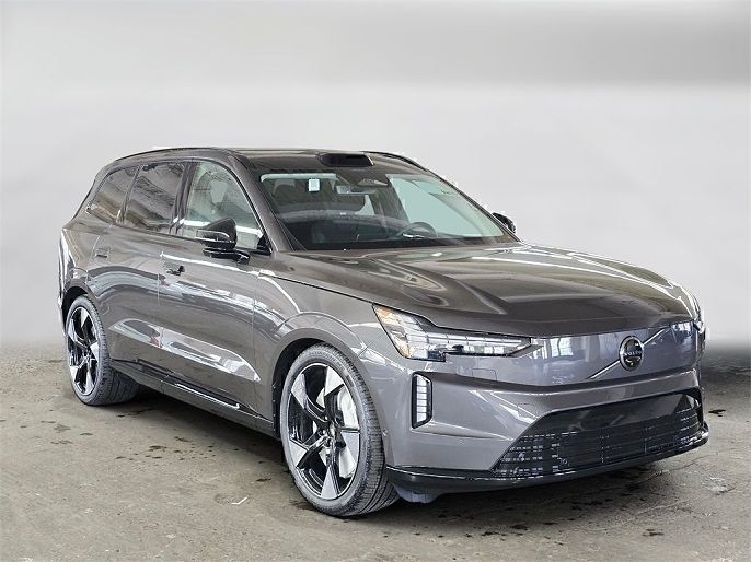 2025 Volvo EX90