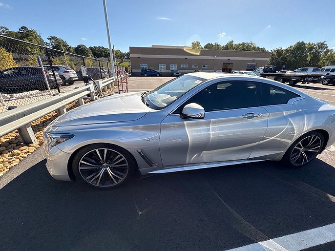 2018 Infiniti Q60
