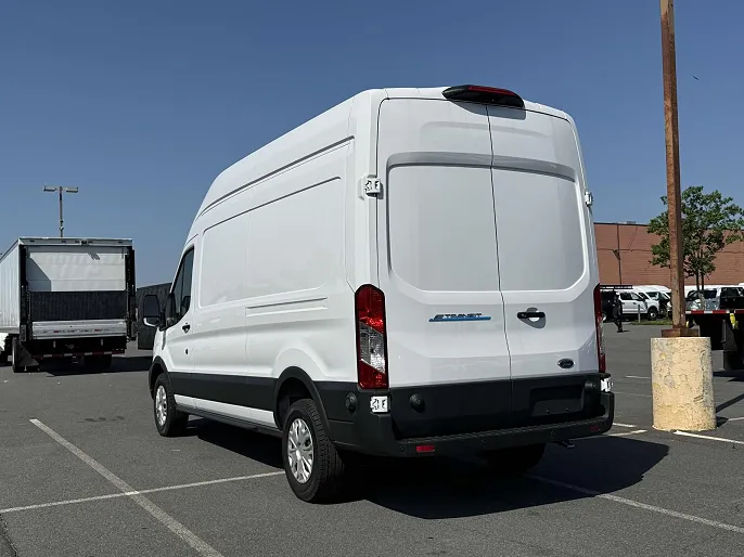 2023 Ford E-Transit