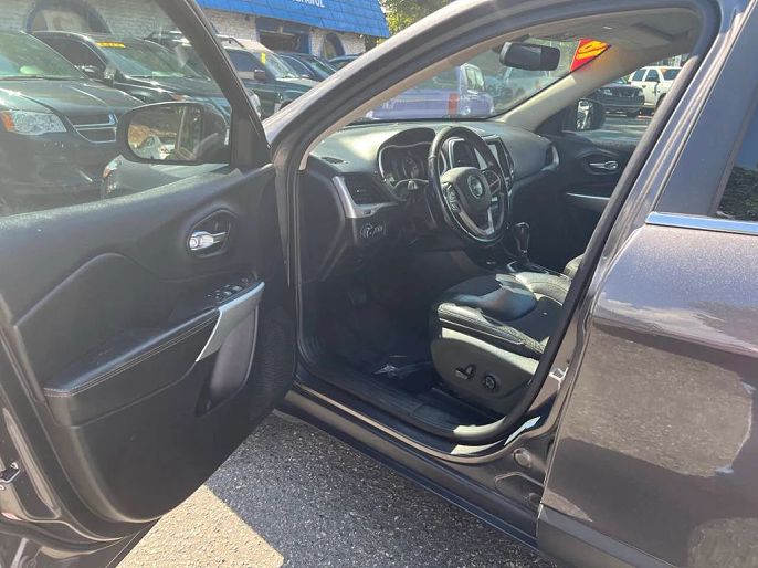 2018 Jeep Cherokee