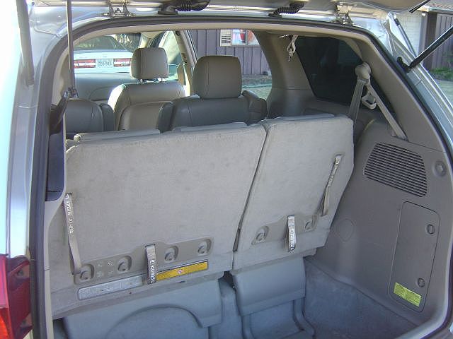 2004 Toyota Sienna XLE image 6