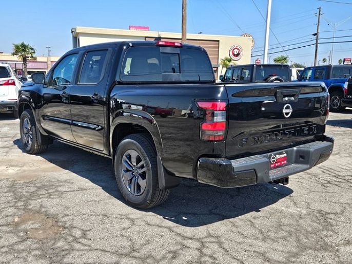2025 Nissan Frontier