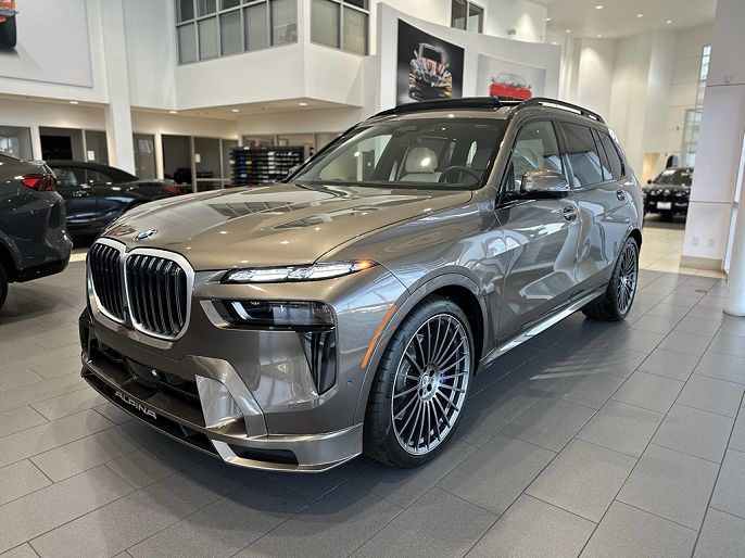 2025 BMW X7