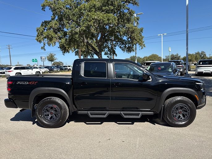 2025 Nissan Frontier
