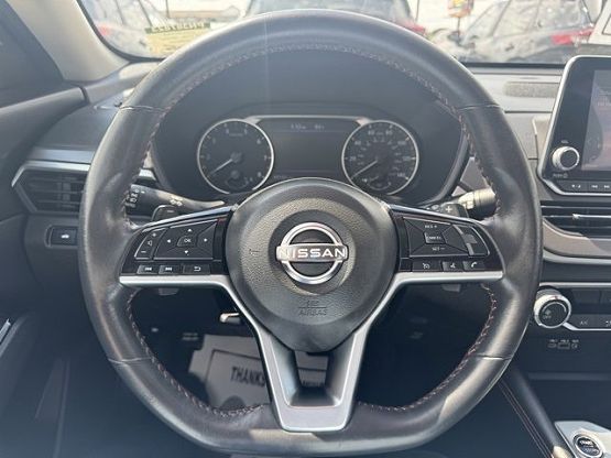 2024 Nissan Altima 2.5 SR photo 11