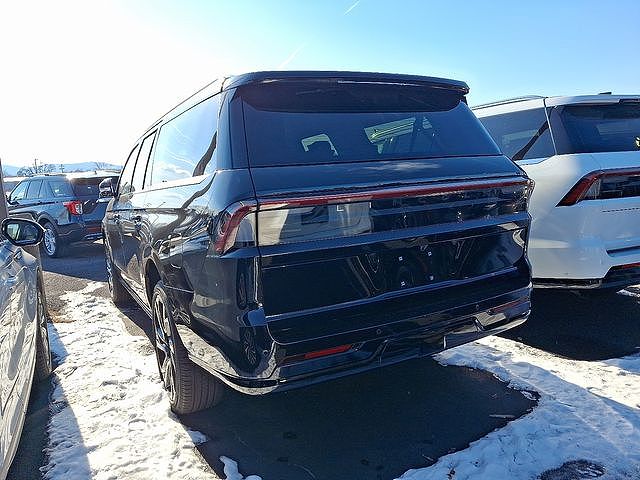 2026 Lincoln Navigator L