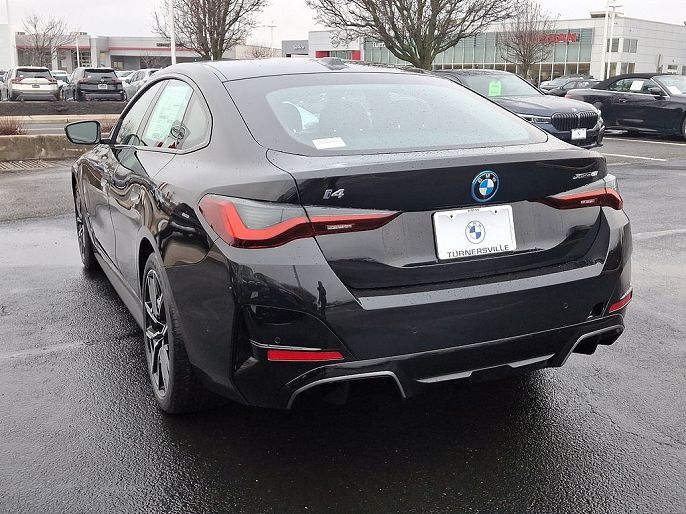 2025 BMW i4