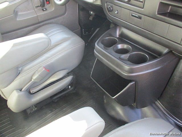 2014 Chevrolet Express 1500 image 13