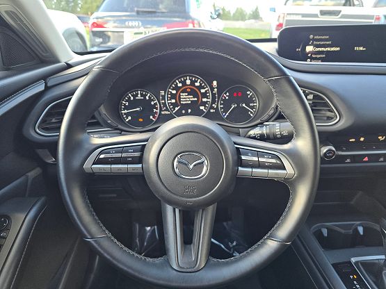 2022 Mazda CX-30 2.5 Select photo 3