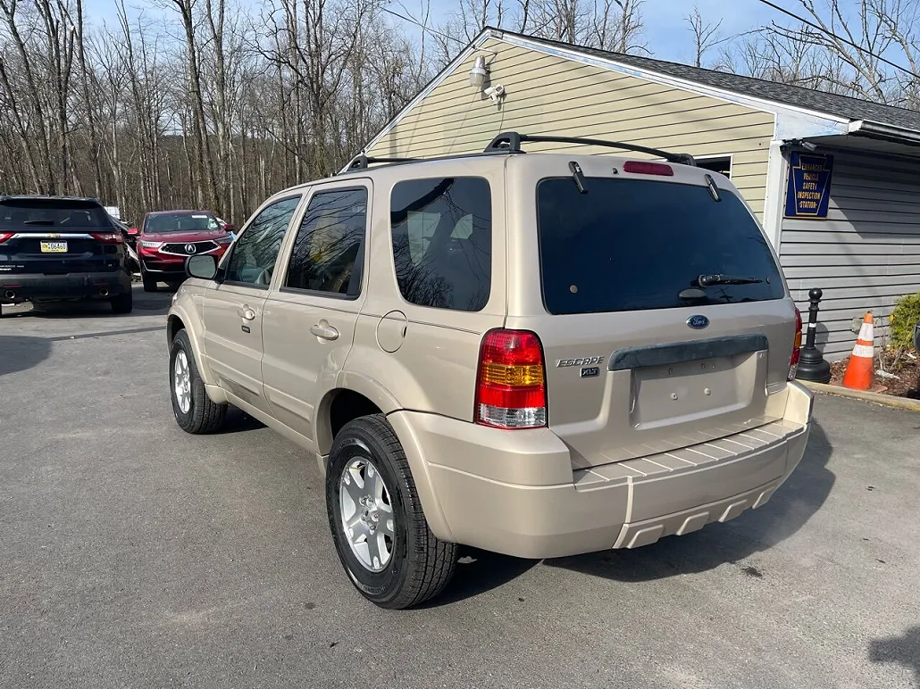 2007 Ford Escape Limited image 3