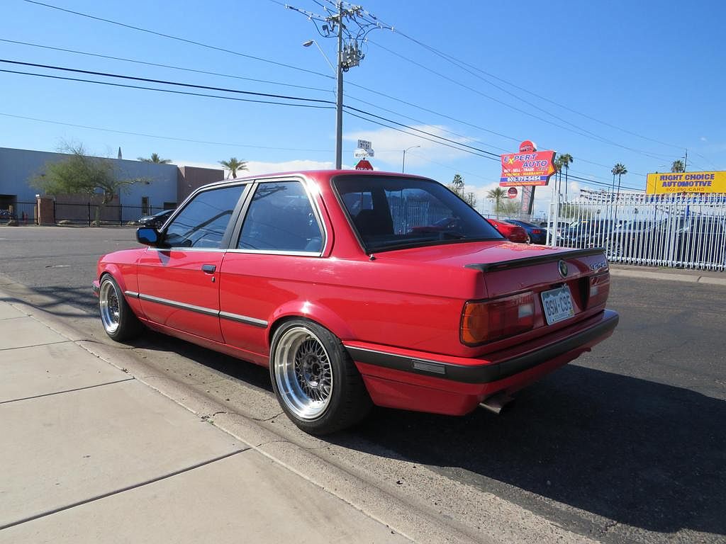 1989 BMW 3 Series 325is image 5