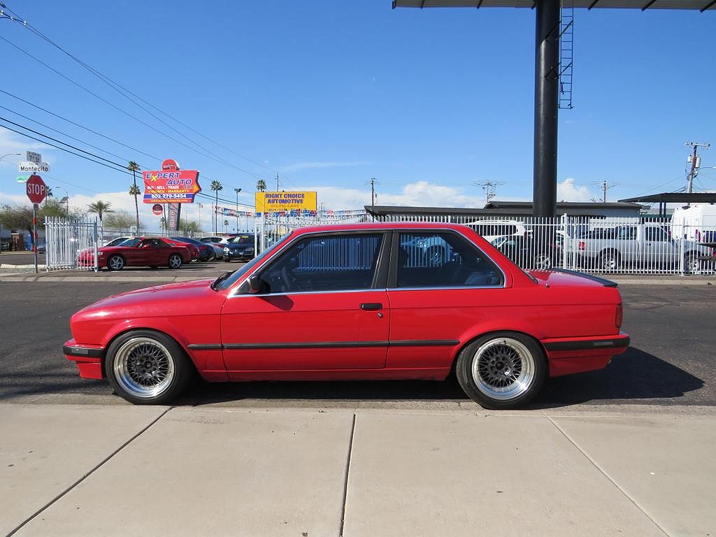 1989 BMW 3 Series 325is image 6