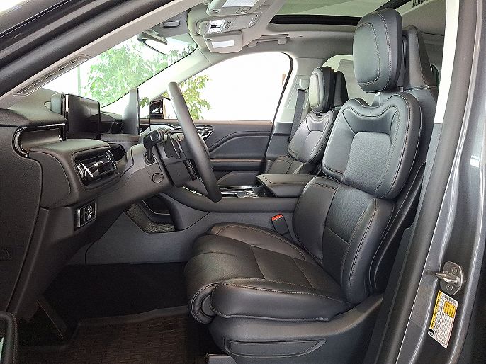 2025 Lincoln Aviator