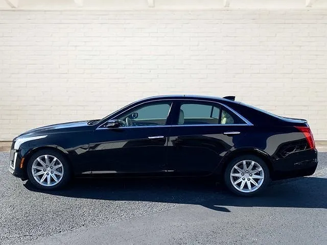 2015 Cadillac CTS Luxury image 2