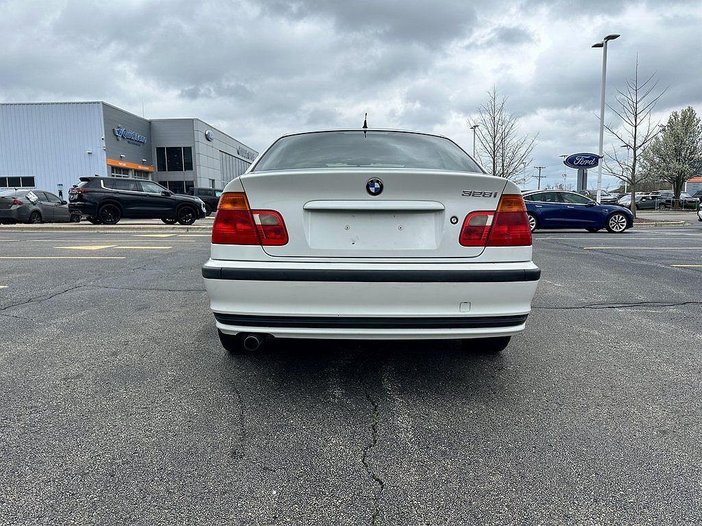 1999 BMW 3 Series 328i image 4