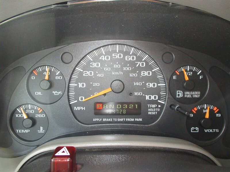 2004 Chevrolet Astro Base image 12