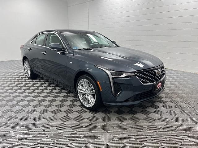 2022 Cadillac CT4