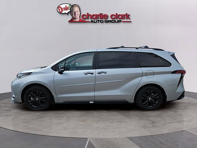 2025 Toyota Sienna